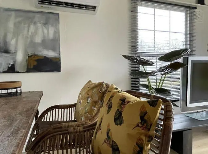 펜션 De Parel Valkenbosch 오이스터위지크